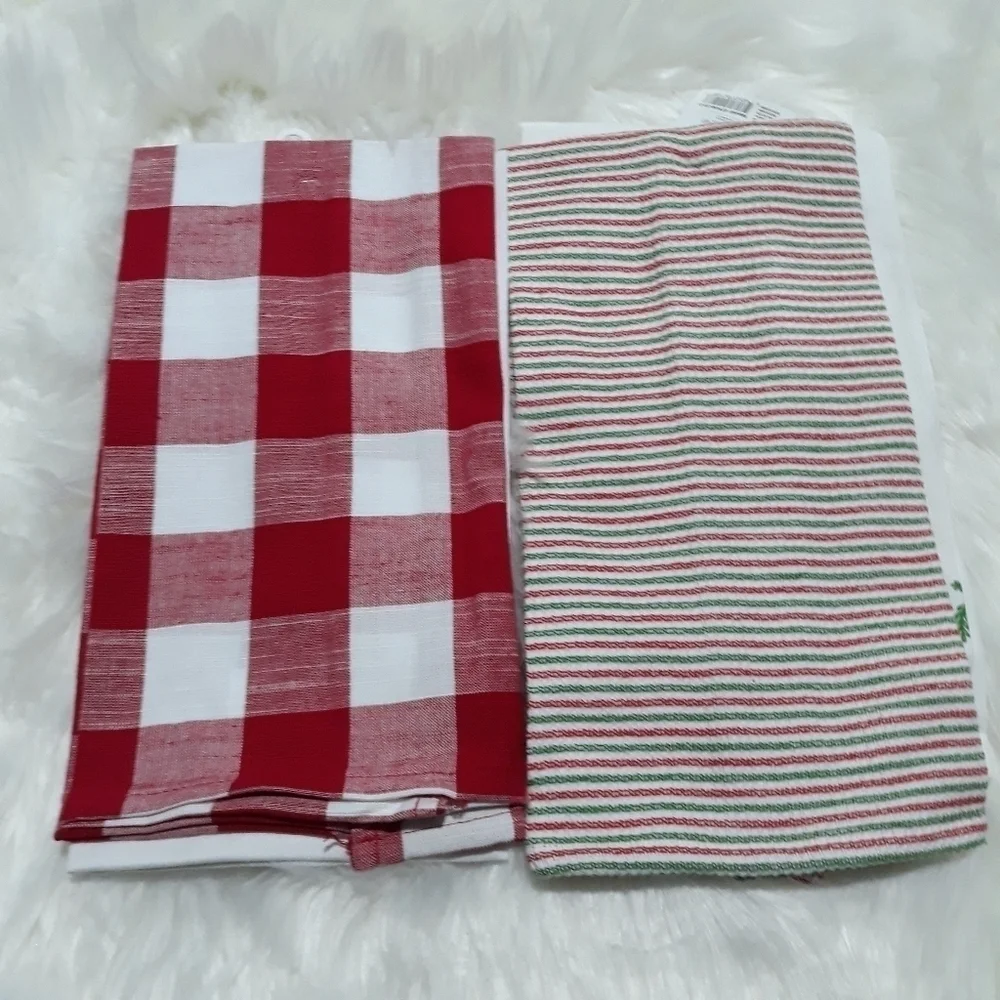 Christmas kitchen towels - 4 qty